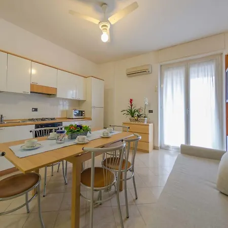 Residenza Adelaide Apart Otel Finale Ligure