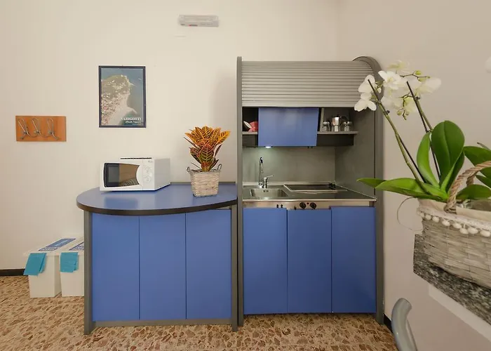 Residenza Adelaide Lejlighedshotel Finale Ligure