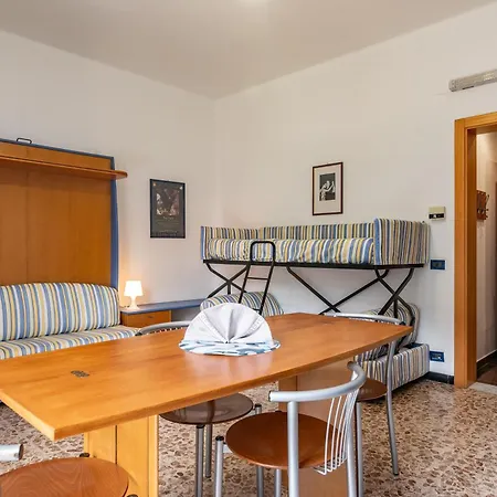 Ξενοδοχείο με διαμερίσματα Residenza Adelaide 3*