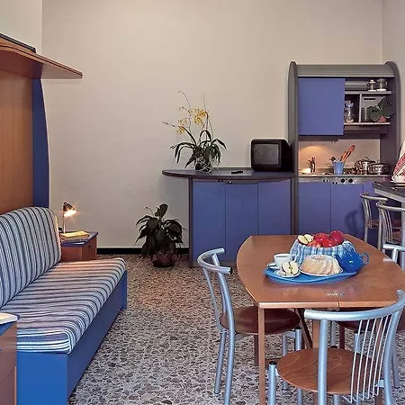 Residenza Adelaide Aparthotel 3*