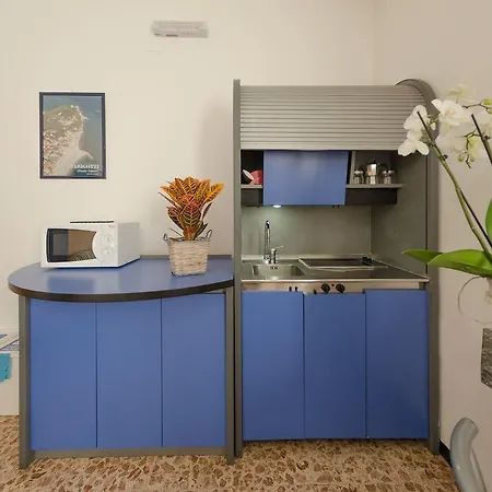 Residenza Adelaide Ξενοδοχείο με διαμερίσματα Finale Ligure