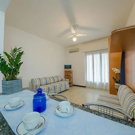 Апарт-отель Residenza Adelaide Финале Лигуре