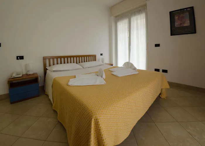 Residenza Adelaide Apartahotel Finale Ligure